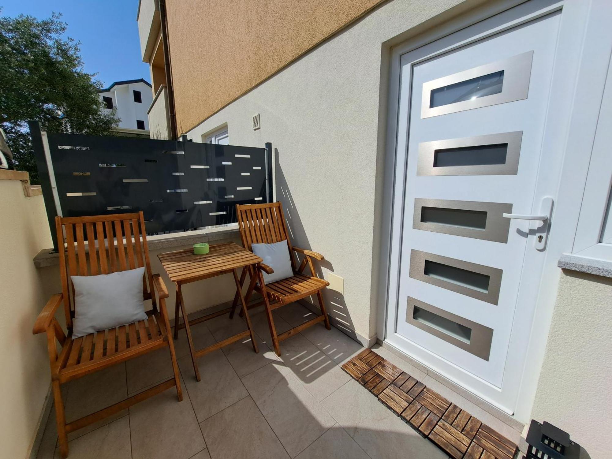 Apartment Ararita Krk Town Exteriör bild